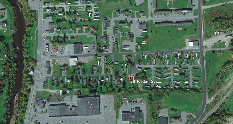 More Photos Of 50 Davis St, Presque Isle Multifamily For Sale