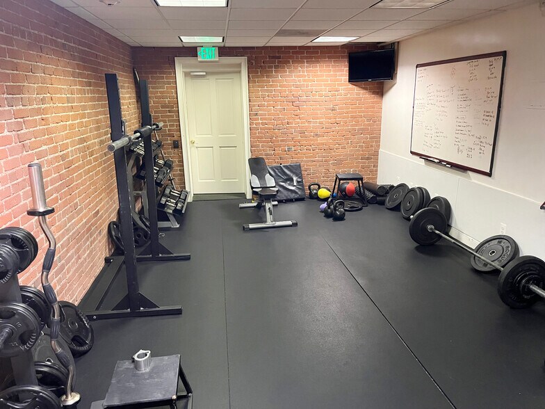 More Photos Of 6 Suburban Ave, Stamford Office For Lease