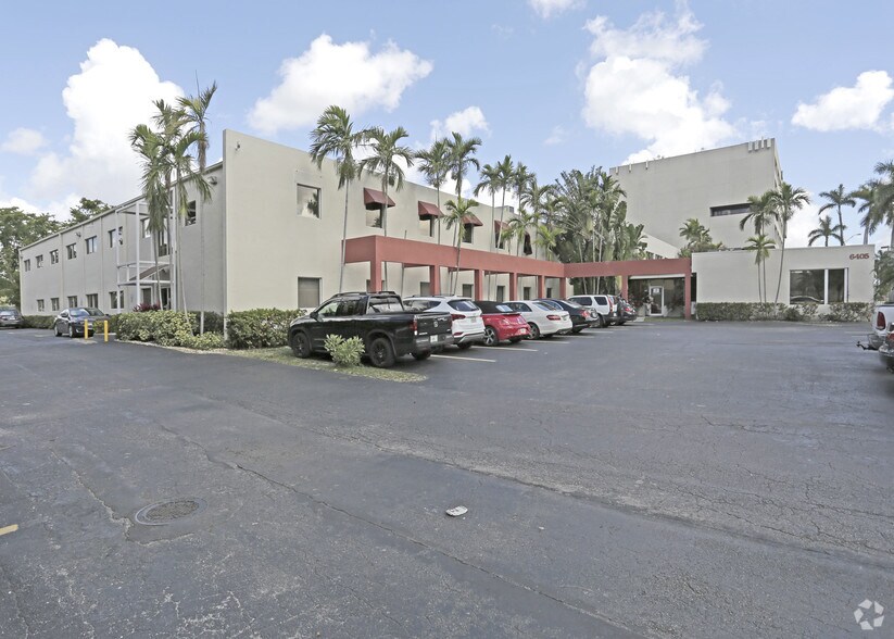 More Photos Of 6405 NW 36th St, Miami Medical For Lease