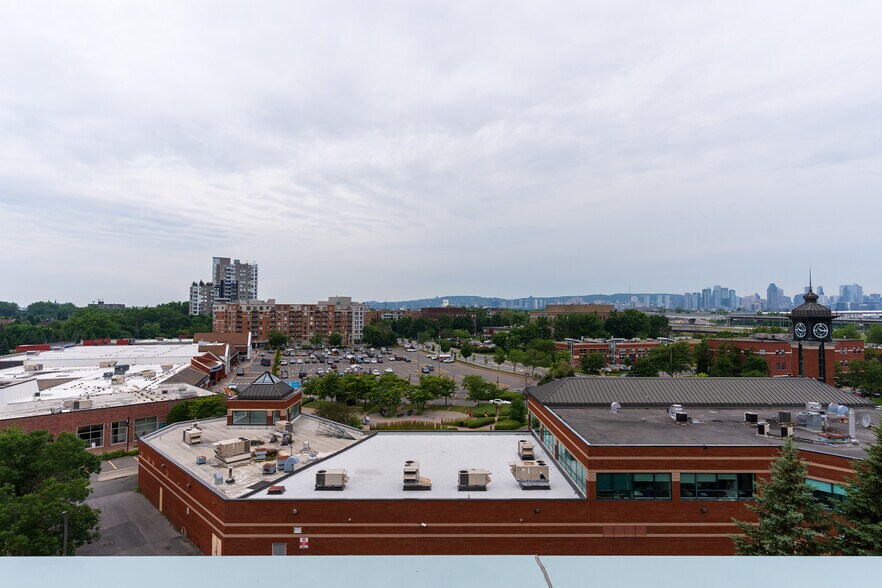 More Photos Of 3000 Boul René-Lévesque, Verdun Office For Lease