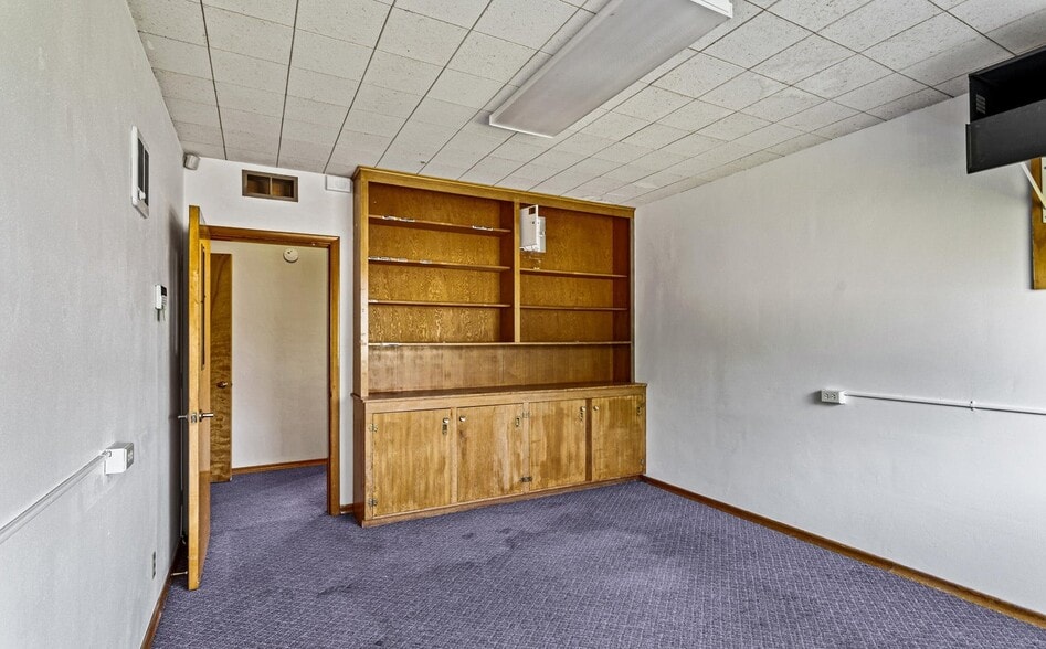 More Photos Of 720 Franklin Rd, Tieton Religious Facility For Sale