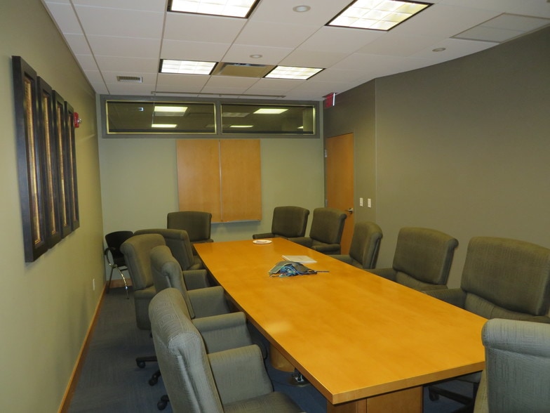 More Photos Of 60-62 W Main St, Somerville Storefront For Lease