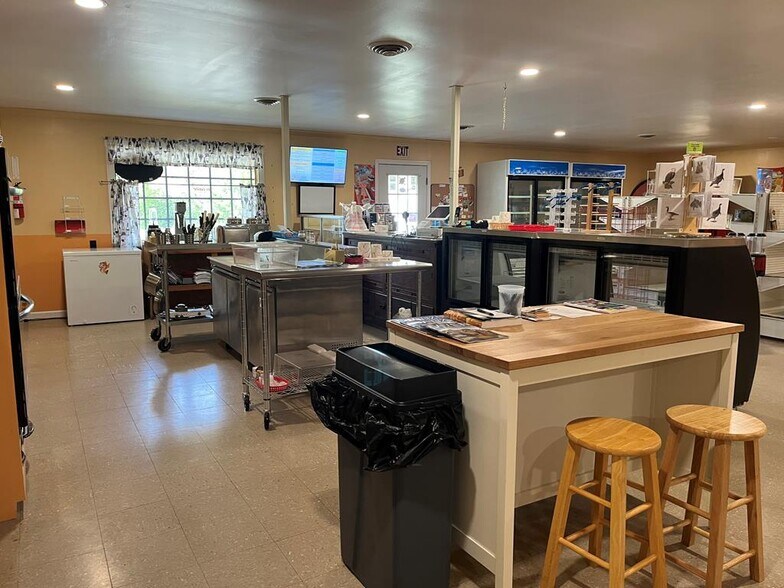 More Photos Of 6026 Occohannock Neck Rd, Exmore Convenience Store For Sale