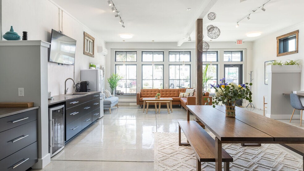 More Photos Of 112 Cape Fear Blvd, Carolina Beach Freestanding For Sale