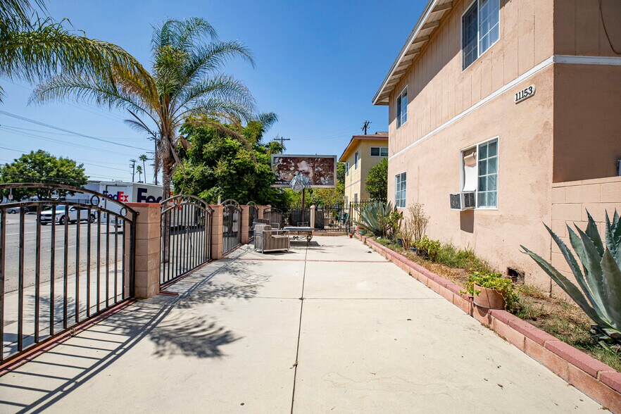 More Photos Of 11153 Sherman Way, Sun Valley Multifamily For Sale