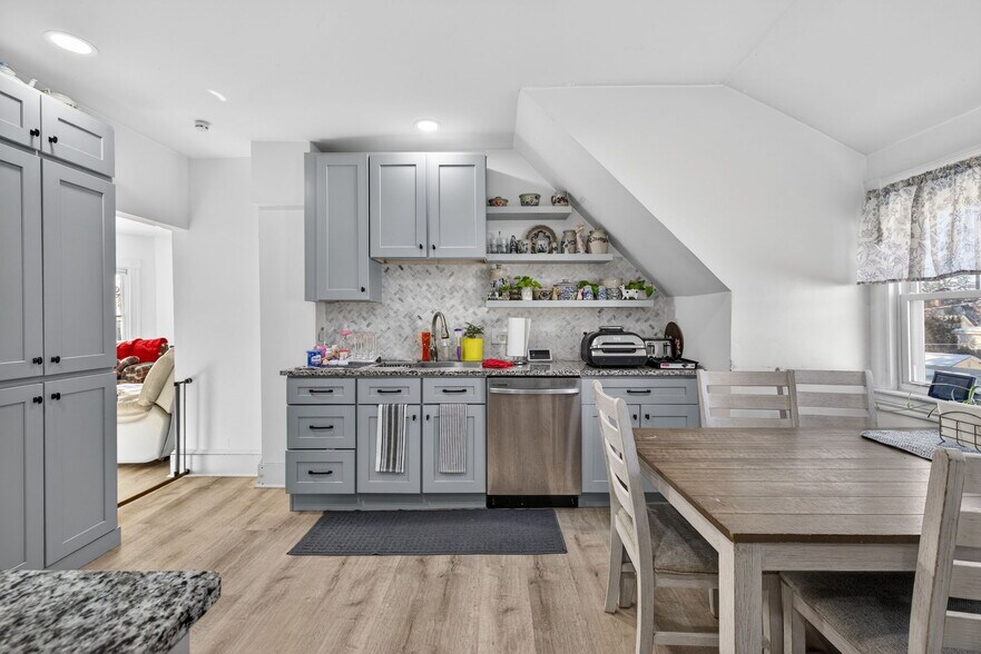 More Photos Of 501 Manchester St, Manchester Multifamily For Sale