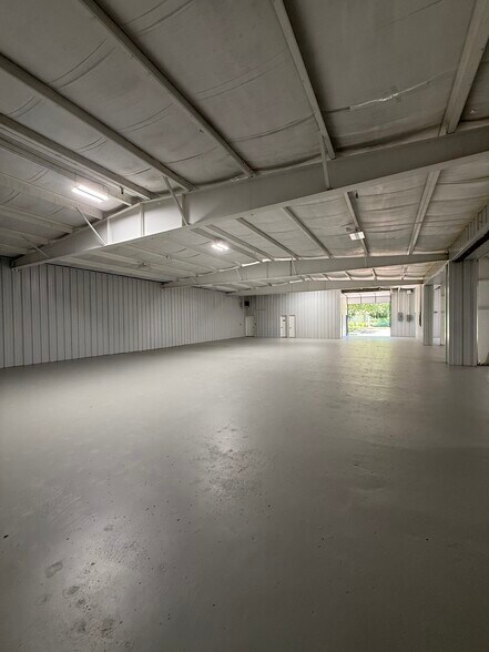 More Photos Of 15120 S 77th Ave, Bixby Manufacturing For Sale