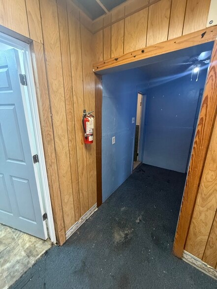 More Photos Of 100 E Upshur Ave, Gladewater Freestanding For Sale