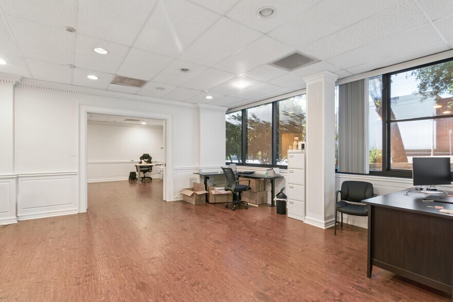 More Photos Of 1480 Colorado Blvd, Los Angeles Medical For Sale