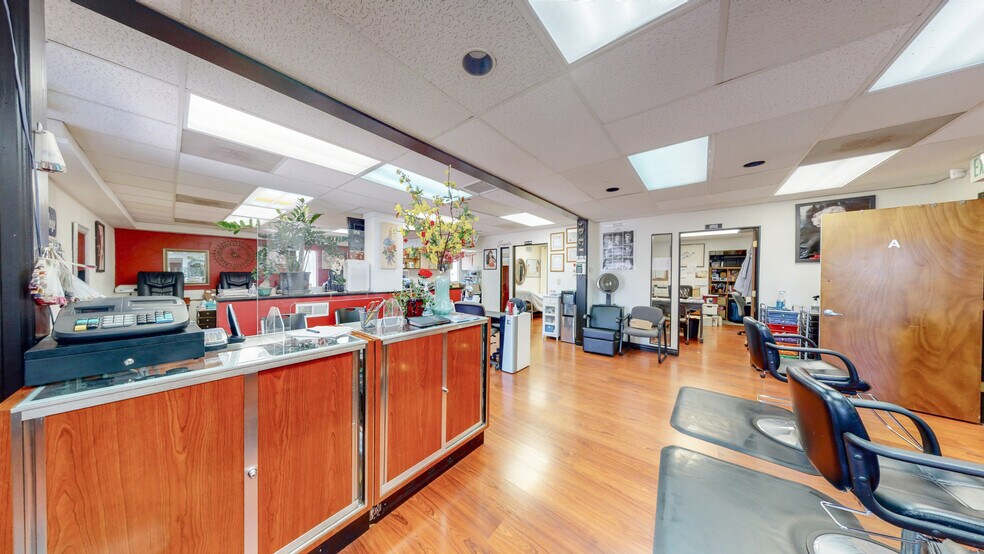 More Photos Of 1701 S Federal Blvd, Denver Medical For Sale