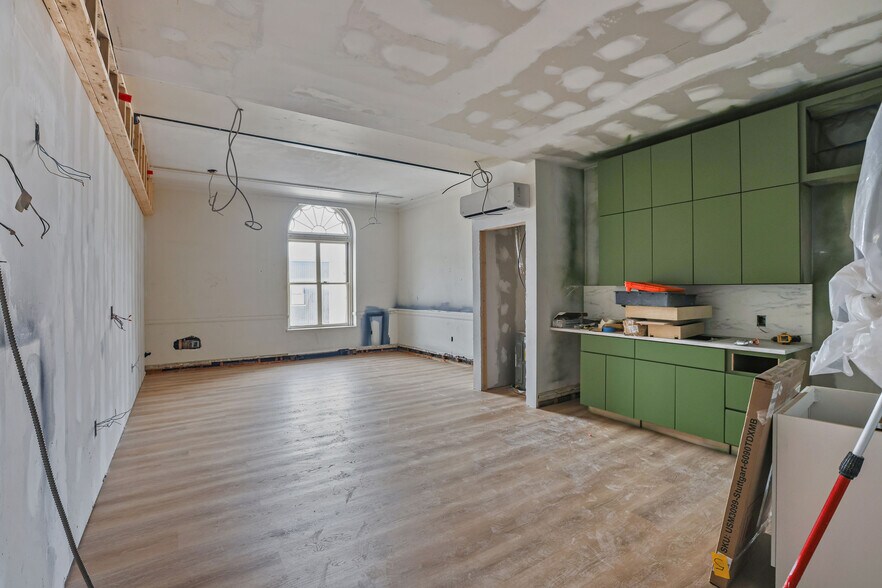 More Photos Of 255 Main St, Pawtucket Office For Sale