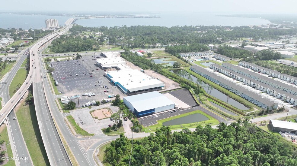 More Photos Of 7157 Front Beach Rd, Panama City Freestanding For Lease