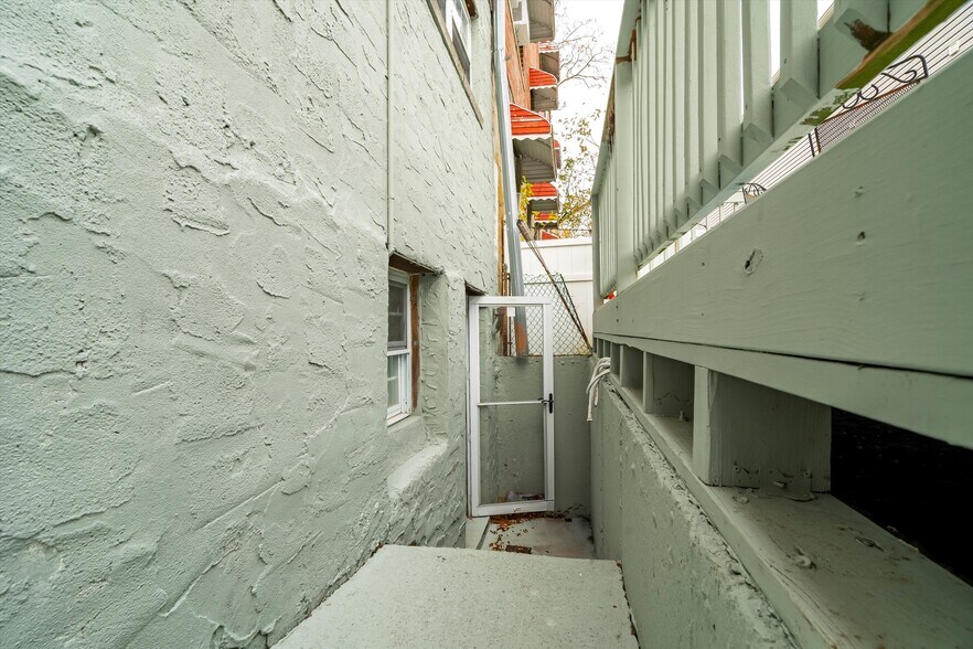 More Photos Of 458 Swinton Ave, Bronx Apartments For Sale