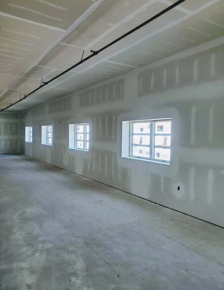 More Photos Of 952-962 Sherman Ave, Elizabeth Storefront Retail Office For Lease