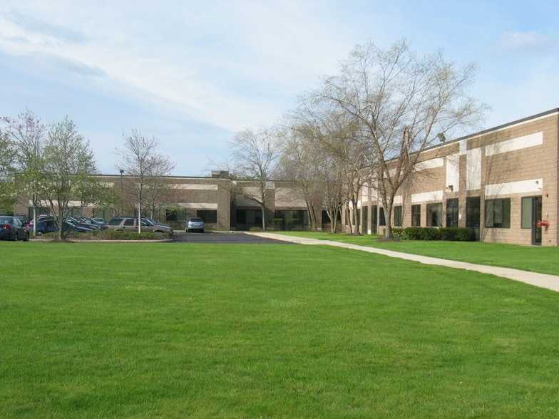 More Photos Of 730 Louis Dr, Warminster Warehouse For Lease