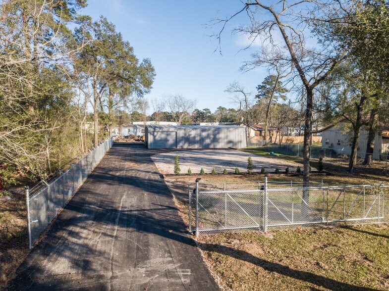 More Photos Of 33302 Sweetgum Ln, Magnolia Warehouse For Sale