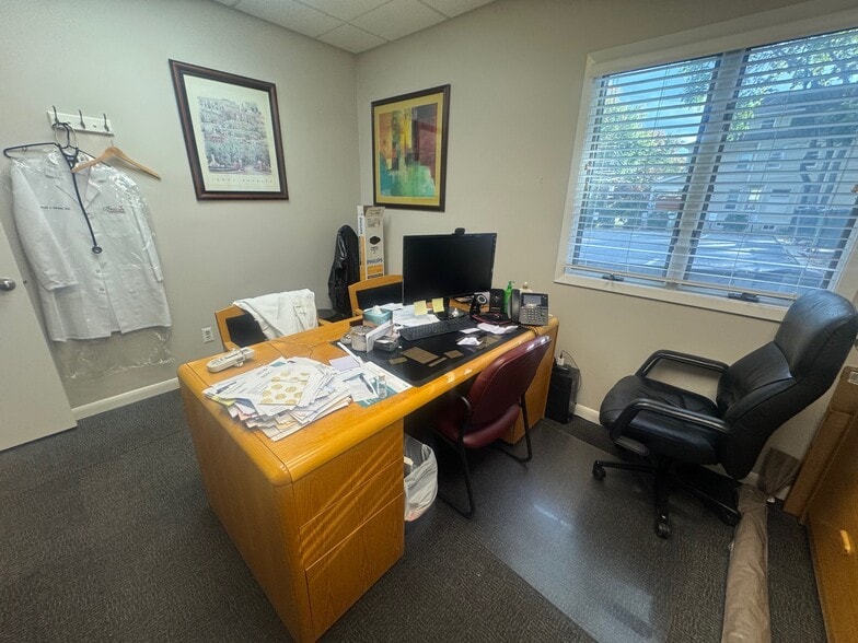 More Photos Of 359 Centre St, Nutley Office For Lease