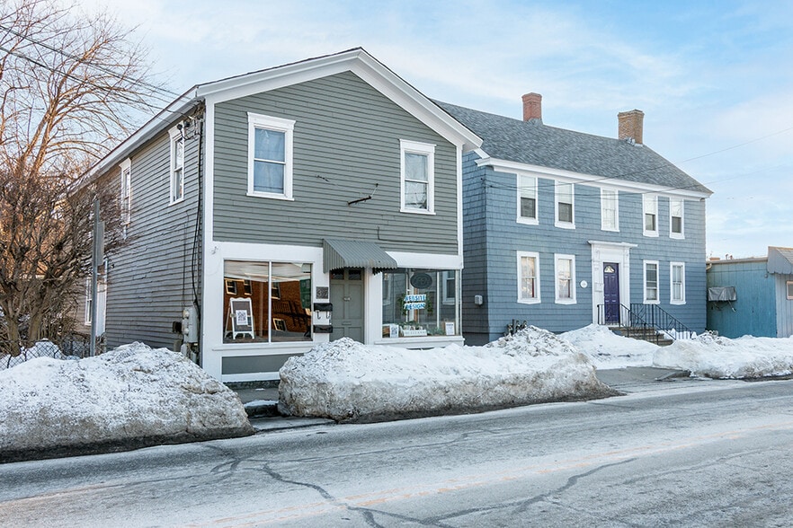 More Photos Of 367 Child St, Warren Freestanding For Sale