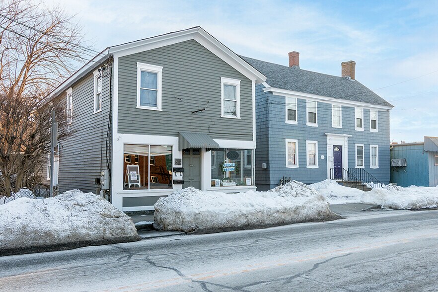 More Photos Of 388 Child St, Warren Freestanding For Sale