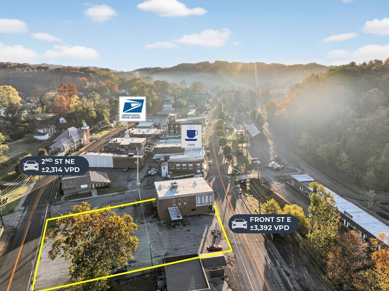 More Photos Of 335 Front st, Coeburn Bank For Sale