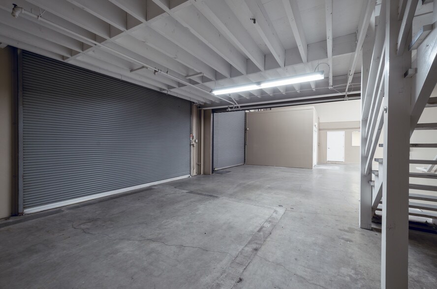 More Photos Of 901 Shasta St, Redwood City Warehouse For Lease