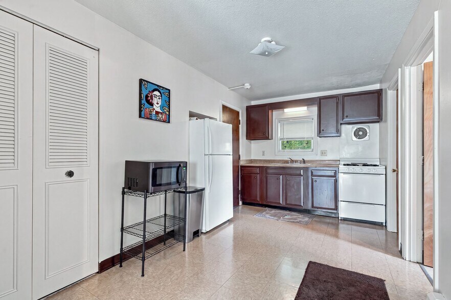 More Photos Of 219 River St, Woonsocket Apartments For Sale