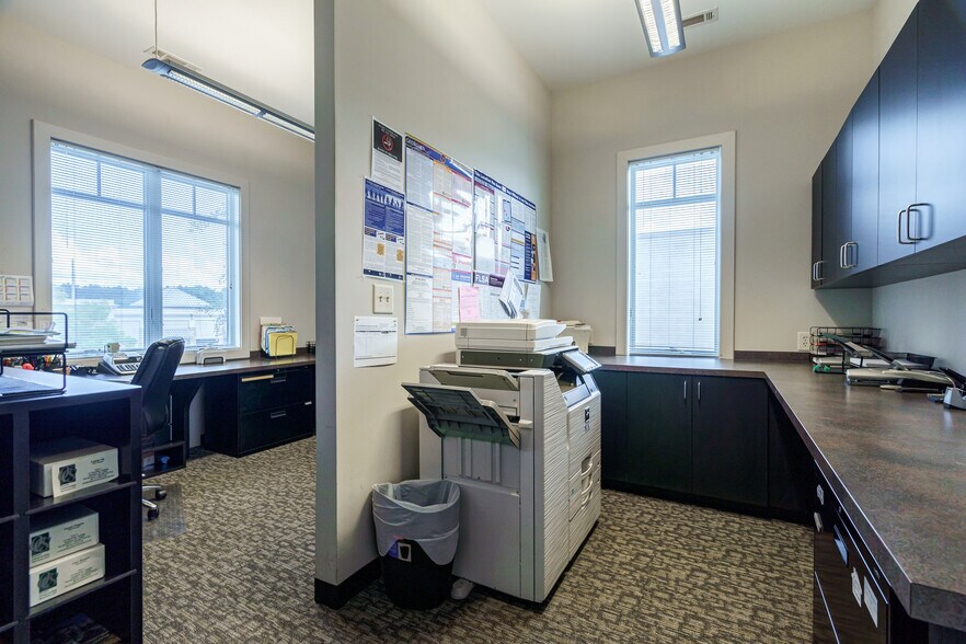 More Photos Of 112 Harmony Crossing, Eatonton Medical For Lease