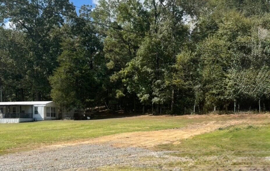 More Photos Of 106 Chance Cir, Mount Ida Multifamily For Sale