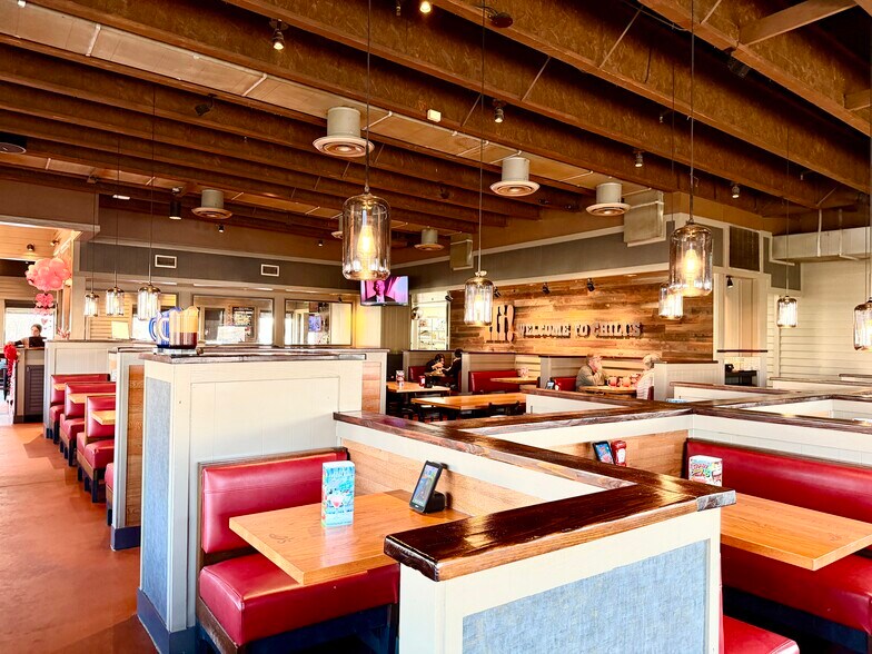 More Photos Of 2801 Countryside Dr, Turlock Restaurant For Sale