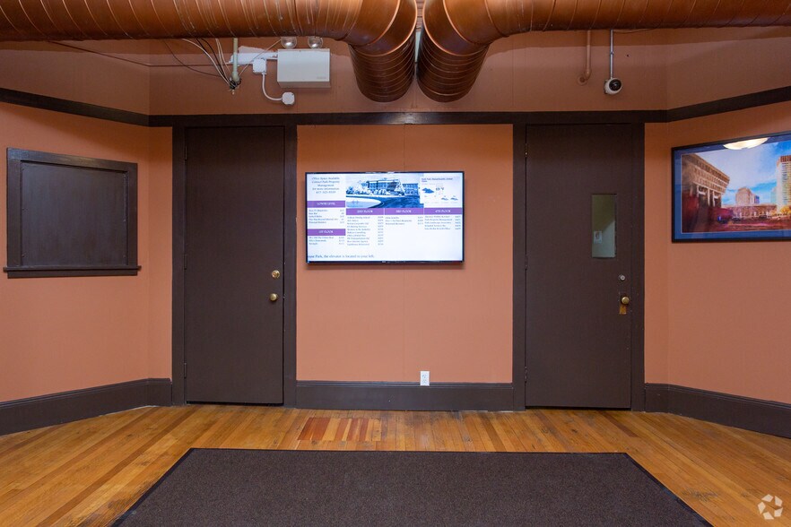 More Photos Of 1 Westinghouse Plz, Hyde Park Office For Lease