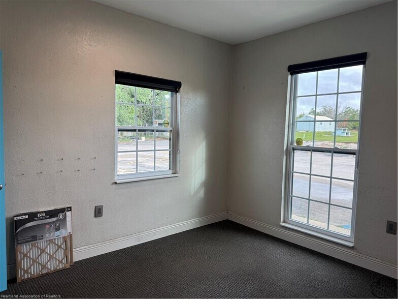 More Photos Of 1174 US 27 N, Lake Placid Freestanding For Sale