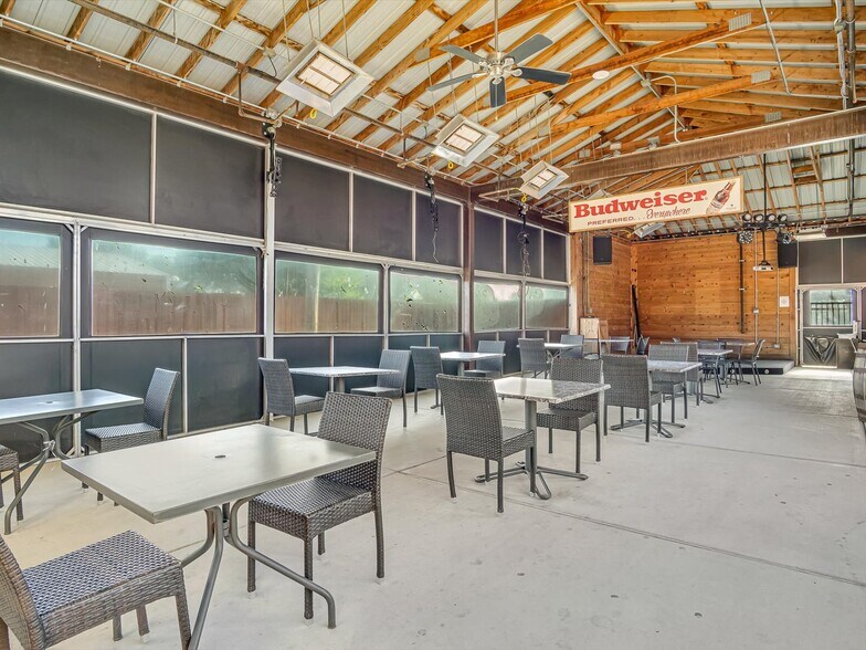 More Photos Of 200 N Main St, Dupo Specialty For Sale