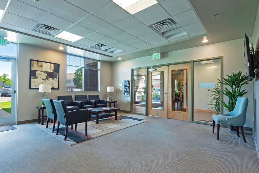 More Photos Of 7370-7430 Creek Rd, Midvale Office For Sale