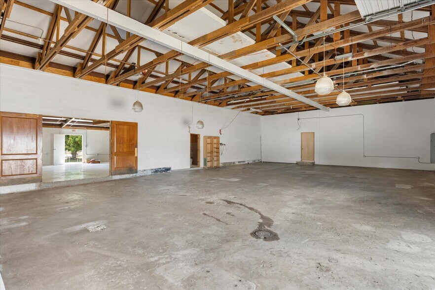 More Photos Of 301 S Main, Meridian Industrial For Sale