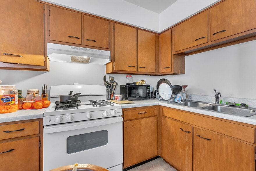 More Photos Of 6016 W 41st Ave, Gary Multifamily For Sale