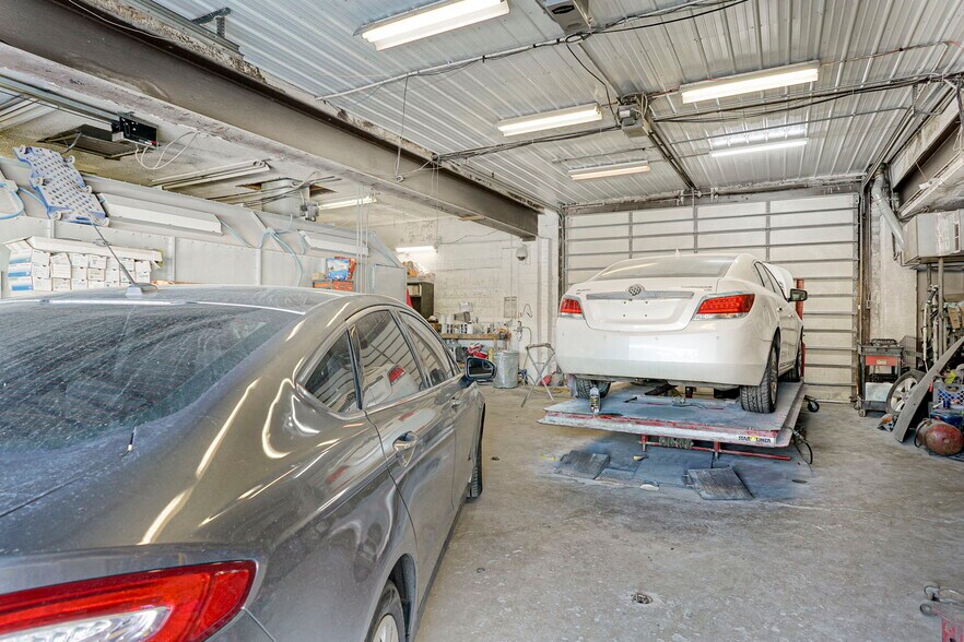 More Photos Of 3595 Broadway, Gary Industrial For Sale