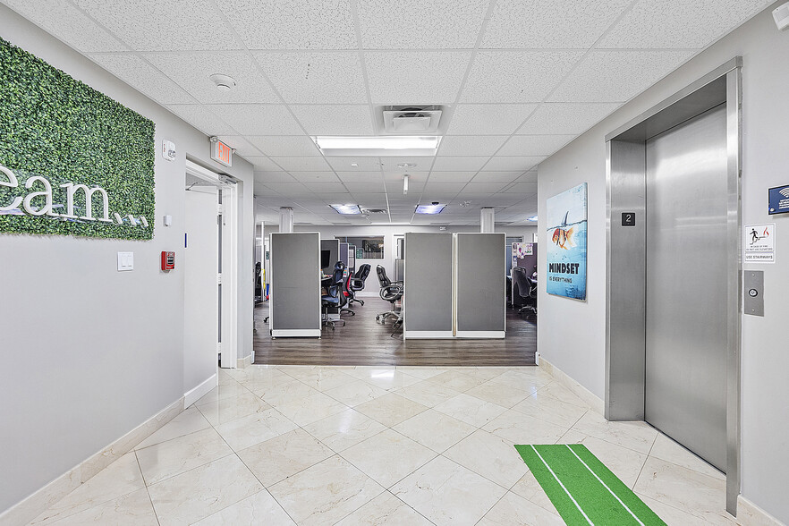 More Photos Of 5300 N Federal Hwy, Fort Lauderdale Office For Sale