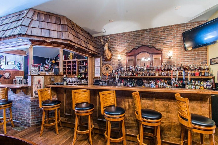 More Photos Of 183 S Main St, Russellville Restaurant For Sale