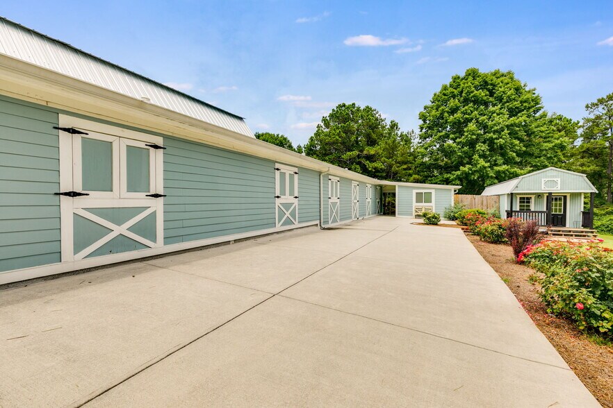 More Photos Of 100 McPherson Rd, Villa Rica Lodge Meeting Hall For Sale