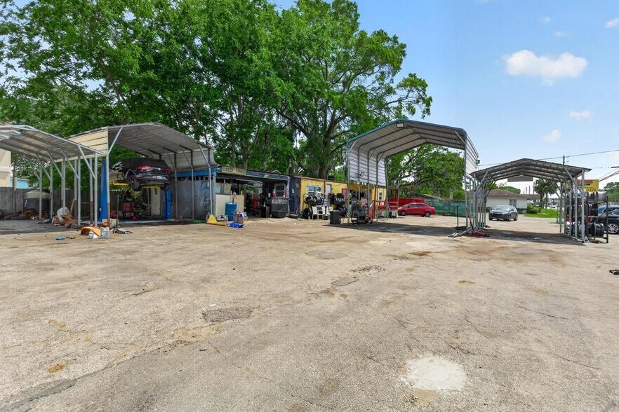 More Photos Of 1133 Cassat Ave, Jacksonville Auto Dealership For Sale