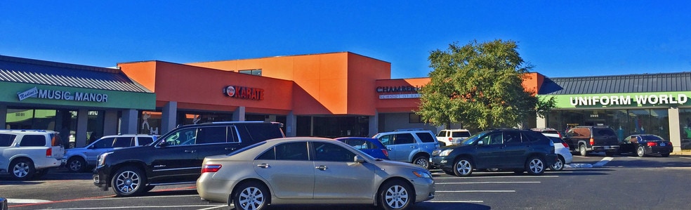 More Photos Of 2963-3055 W 15th St, Plano Unknown For Lease