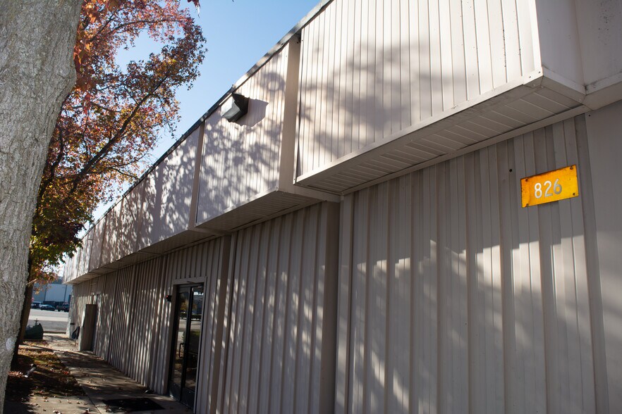 More Photos Of 3144 Palm St, Mcclellan Office For Lease