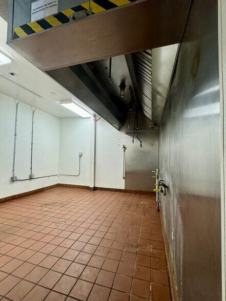 More Photos Of 3118 Main St, Morro Bay Storefront For Lease