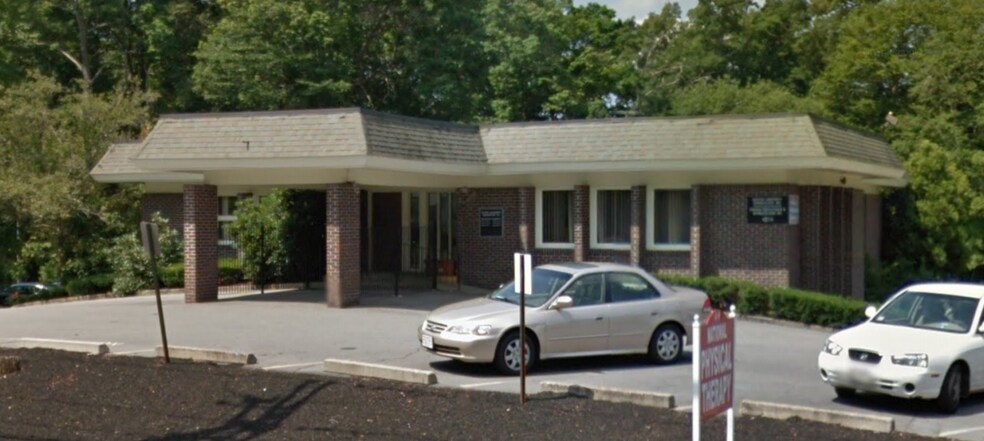 Primary Photo Of 49 Pearl St, Brockton Medical For Lease