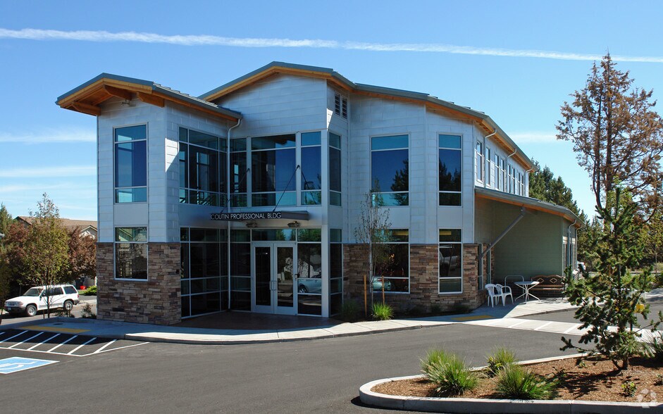 Primary Photo Of 2239 NE Doctors Dr, Bend Medical For Lease