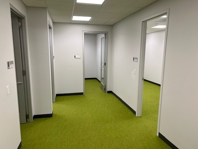 More Photos Of 2985 S Ridge Rd, Green Bay Medical For Lease