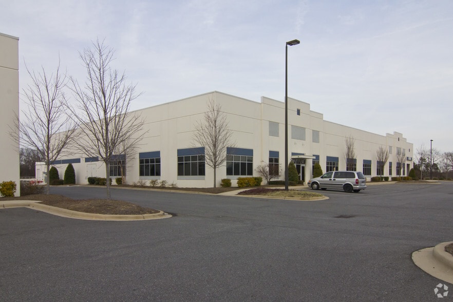 More Photos Of 4735 Corporate Dr, Concord Light Distribution For Lease