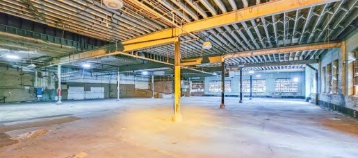 More Photos Of 508 S 19th St, Omaha Parking Garage For Sale