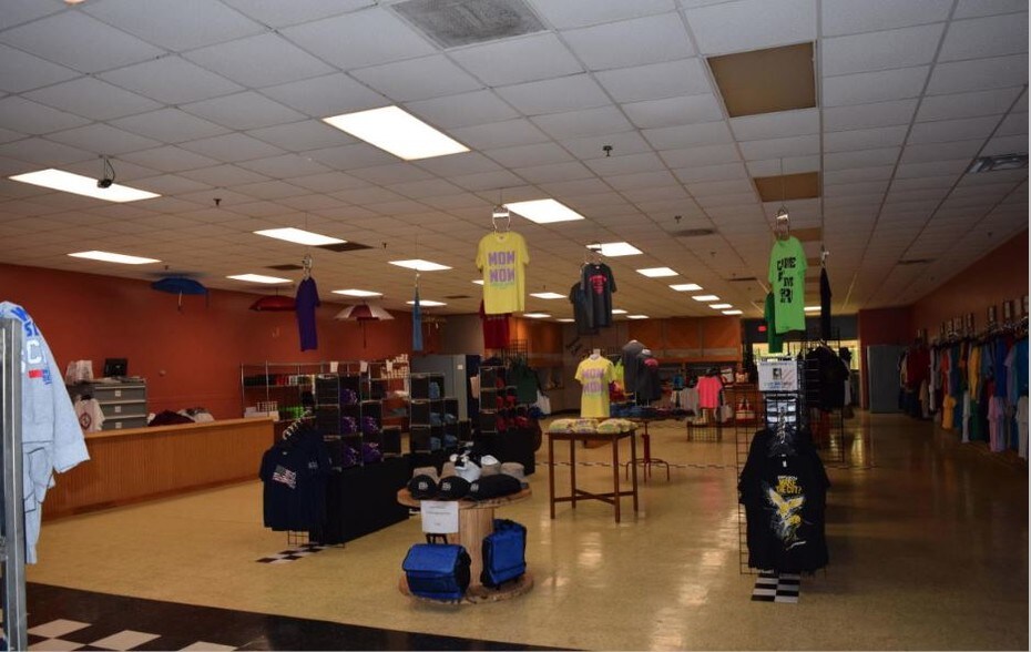 More Photos Of 470 Joseph St, Alexander City Warehouse For Lease