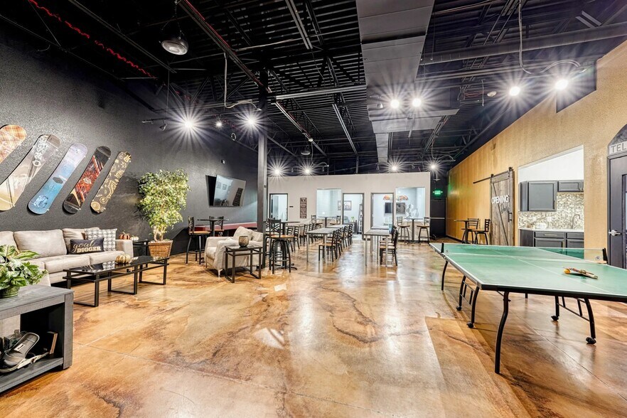 More Photos Of 18951 E Mainstreet, Parker Freestanding For Lease